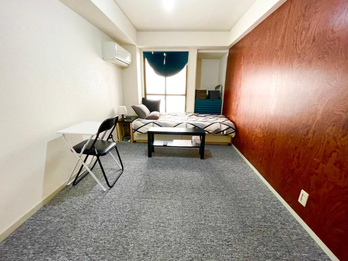 West Wood Guest Room Осака Экстерьер фото